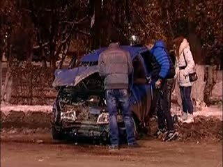 Три человека получили травмы в ДТП на улице Дьяконова