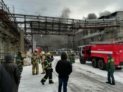 Лесохимический завод загорелся в Нижнем Новгороде