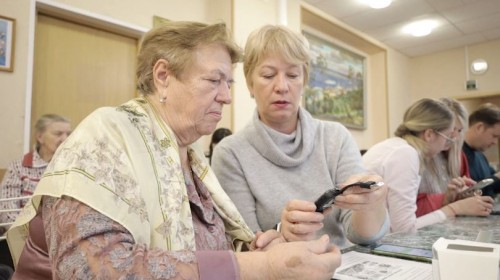 Смарт-браслеты с кнопкой «SOS» для вызова экстренной помощи протестируют нижегородские пенсионеры