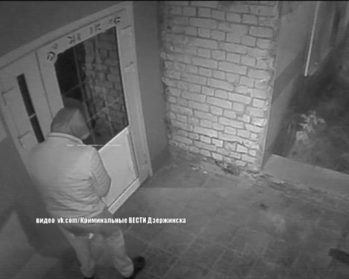 43-летний житель Дзержинска взломал магазин и вынес коробку с деньгами