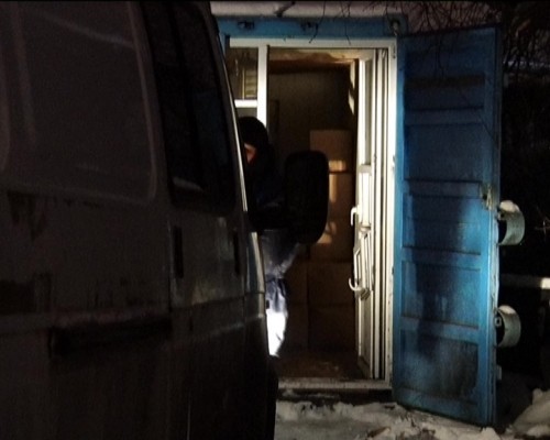 В Дзержинске двое молодых людей напали на женщину-продавца газетного ларька