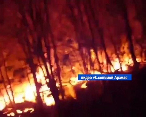 Заброшенное здание выгорело на улице Коваленко в Арзамасе