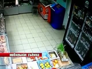 Неизвестный в Дальнеконстантиновском районе приставил нож к горлу продавца магазина и потребовал деньги