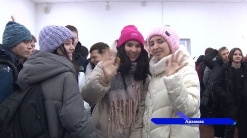 В рамках проекта «Уроки с путешествием» 252 школьника из Арзамаса отправились в Волгоград