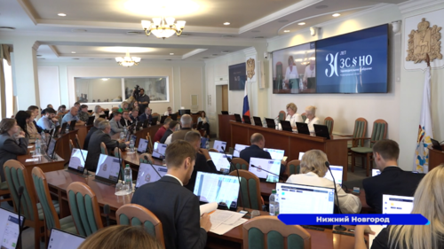 Вопросы выделения денежных выплат ведущим спортсменам рассмотрели в Заксобрании 