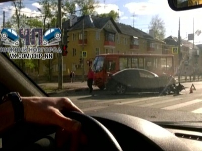 8 человек пострадали в аварии с участием автобуса в Автозаводском районе
