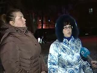 Три дорогостоящие  иномарки оказались под огромной грудой снега