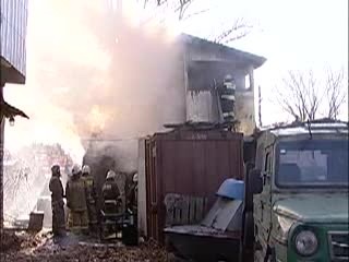 В Ленинском районе на лодочной станции произошел пожар