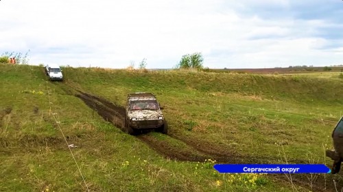 В Сергачском округе прошли традиционные гонки на внедорожниках  