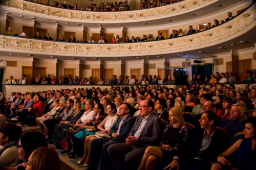 Серия спектаклей с тифлокомментированием пройдет в нижегородских театрах