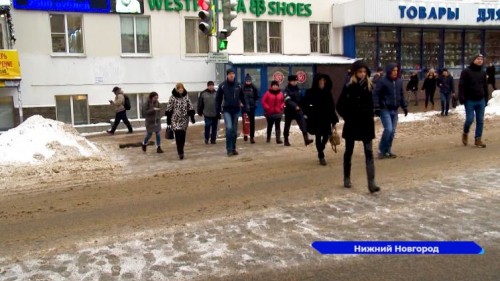 Жители Нижнего Новгорода поделились мнением о реагентах на улицах